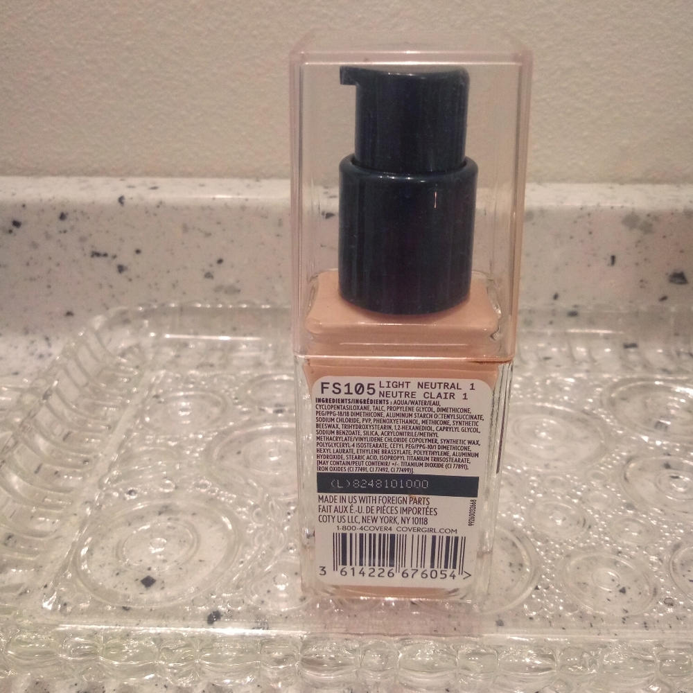 Matte Foundation - Picture 2 of 2